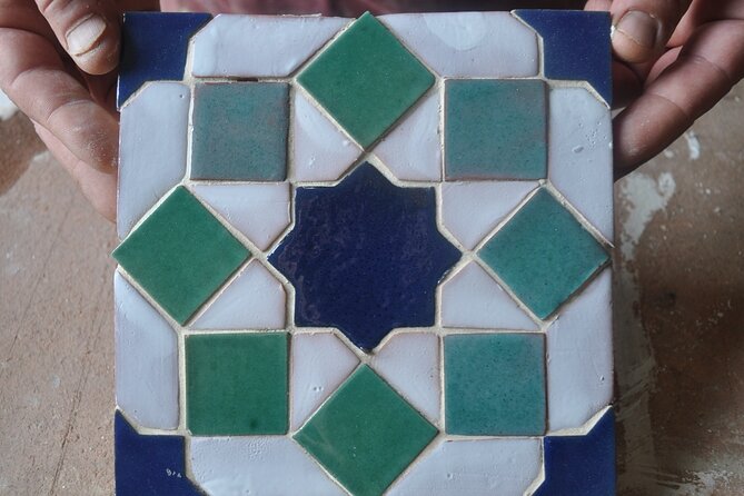 2 hours Craft workshop "The Alhambra with your hands" - Key points to know before you go