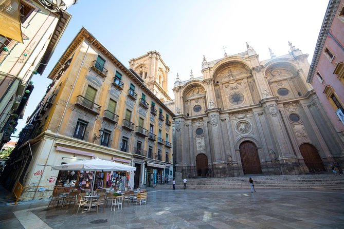 4 neighborhoods 4 cultures. Half day private tour in Granada - Realejo-San Matías: Where Written Sources Point to Lost Community Life