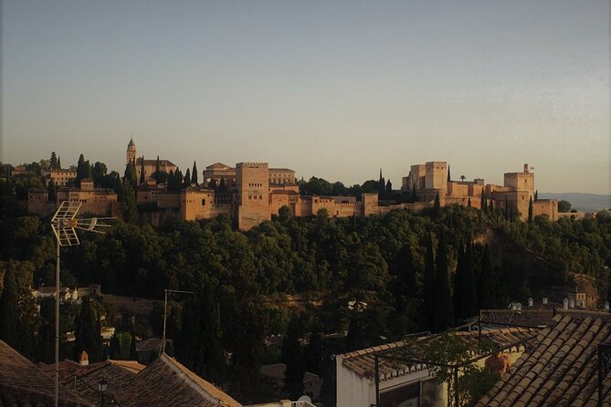 Albaicín and Sacromonte Sunset tour + Flamenco show - Logistics that actually affect your comfort (not boring details)