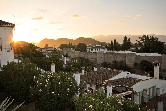 Albayzín y Sacromonte, Unesco Heritage Neighborhoods - Meeting point, timing, and how to not miss the group
