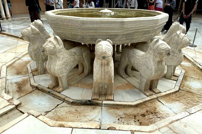 Alhambra and Nasrid Palaces Guided Tour with Tickets - Why reserved, official Alhambra tickets are worth paying for