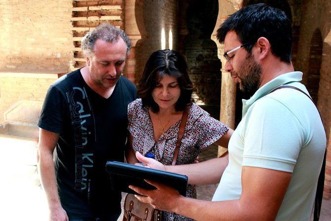 Alhambra and Nasrid Palaces Private Sensory Tour - Skip-the-line at Alhambra: what you really gain