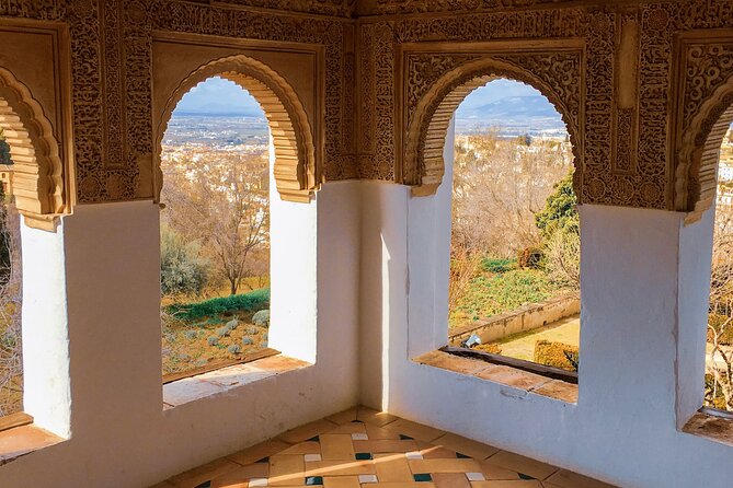 Alhambra and Nasrid Palaces: Skip-the-line Ticket and Local Guide - Time, Pace, and What You Should Expect in 3 Hours