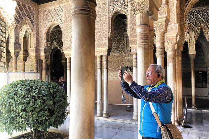 Alhambra and Nasrid Palaces Ticket with Audioguide - Stop 2: Generalife Gardens for a slow reset