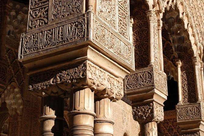 Alhambra &Charles Palace Guided Tour with Optional Nasrid Palaces - Key things I’d focus on before you go