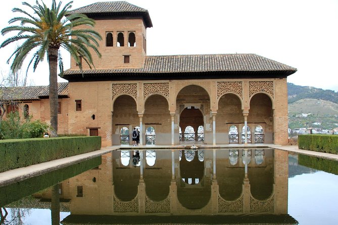 Alhambra Complete: Ticket Skip-the-Line Nasrid Palace and Generalife with Guide - El Partal: quieter ruins and garden rooms