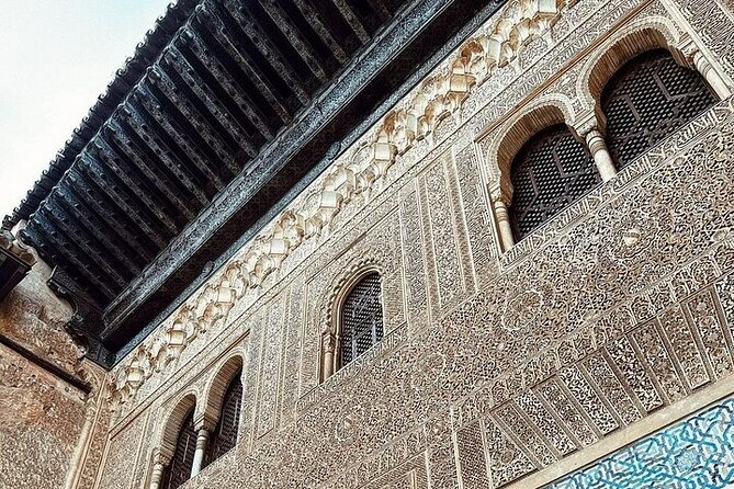 Alhambra Experience – Explore Nasrid Palaces & Generalife Gardens - Alhambra entry: what you’re really paying for
