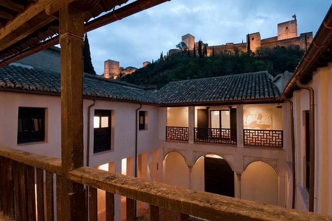 Alhambra&Generalife, Albaicín & Sacromonte Private Tour - Skip-the-line Alhambra entry that actually saves your day