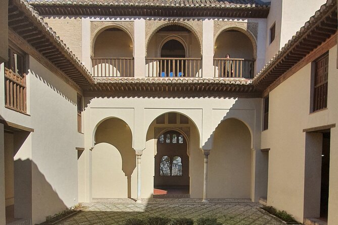 Alhambra&Generalife, Albaicín & Sacromonte Private Tour - Generalife gardens: your quiet hour in a site built for looking closely