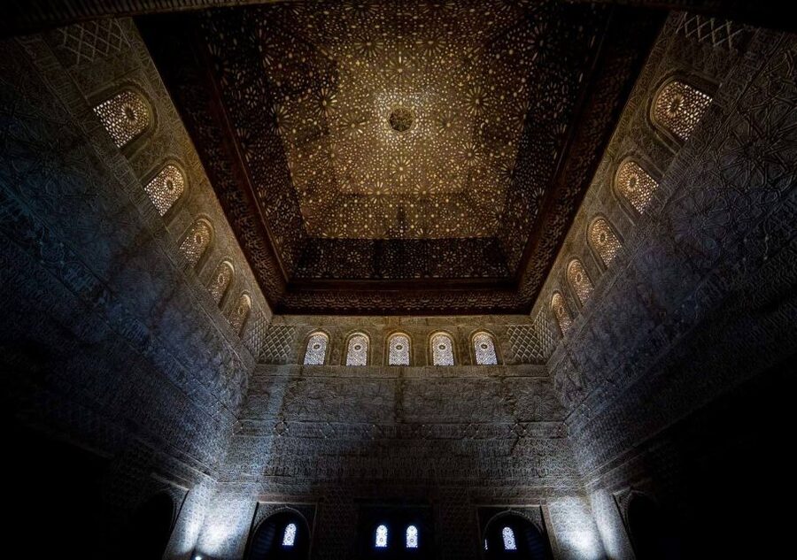 Alhambra & Generalife: Exclusive 3 hours Private Tour - Rules and what to pack for a smooth visit