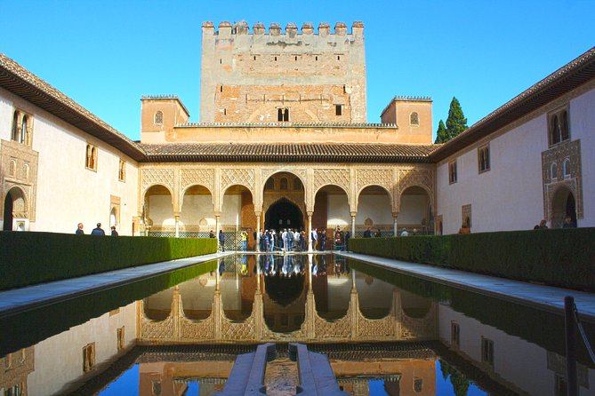 Alhambra, Generalife & Nasrid Palaces Guided Tour in Granada - Meeting at P.º del Generalife, 1G and Timing Your Arrival
