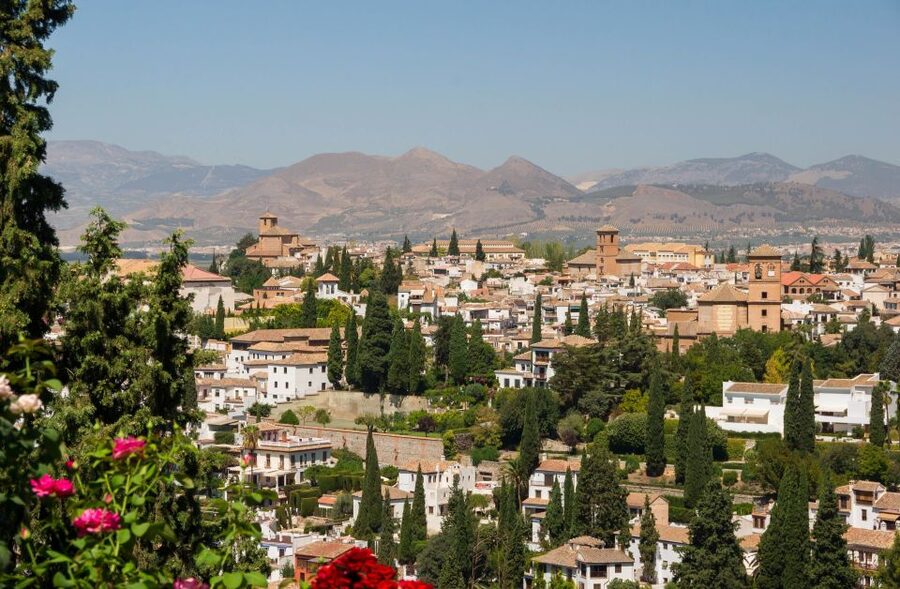 Alhambra, Nasrid Palaces and Albaicin Tour - Entering Alhambra: Generalife and Alcazaba viewpoints
