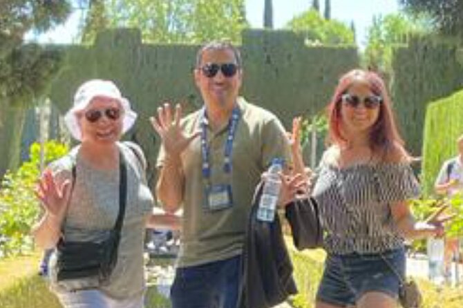 Alhambra, Nasrid Palaces, Generalife & Alcazaba Private Tour - Skip-the-line entry at Calle Real de la Alhambra
