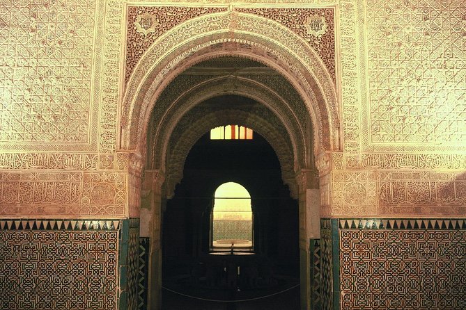 Alhambra: Night Visit to Nasrid Palaces - Photo ops, but with a smarter plan