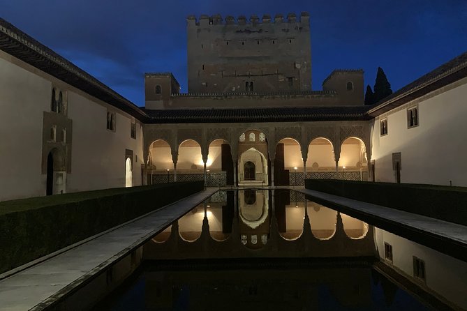 Alhambra: Night Visit to Nasrid Palaces - Stop 1: Alhambra intro time, then you switch to the Nasrid focus