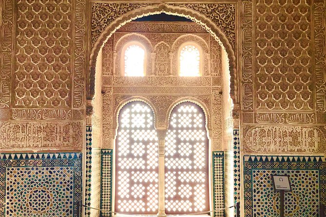 Alhambra Private Tour with Skip-the-line-tickets - Who should book, and who should think twice
