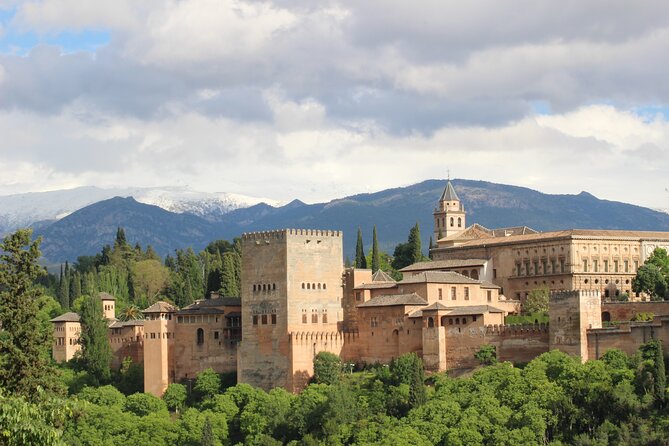 Alhambra private tour with tickets - Key highlights you should know