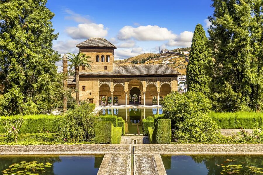 Alhambra's Gardens: Generalife, Partal, Alcazaba, & Carlos V - Inside the Palace of Generalife: Nasrid architecture, explained