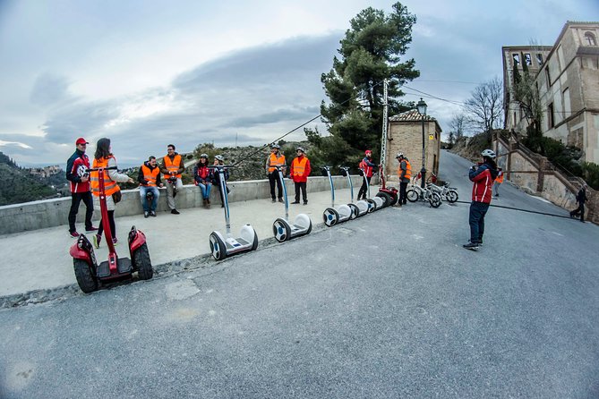 Alhambra Skip-the-Line with Albaicin, Sacromonte by Segway/Bike - Skip-the-line Alhambra: what you gain with a real plan