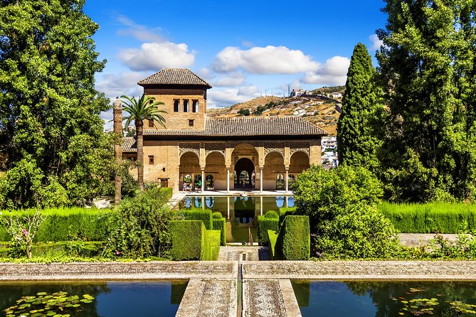 Alhambra Ticket and Guided Tour with Nasrid Palaces - Why This Skip-the-Line Alhambra Tour Works