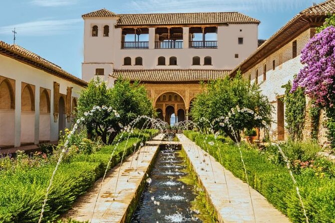 Alhambra: tour with Generalife and Alcazaba. Admission not included - How the 3-hour route fits your day in Granada