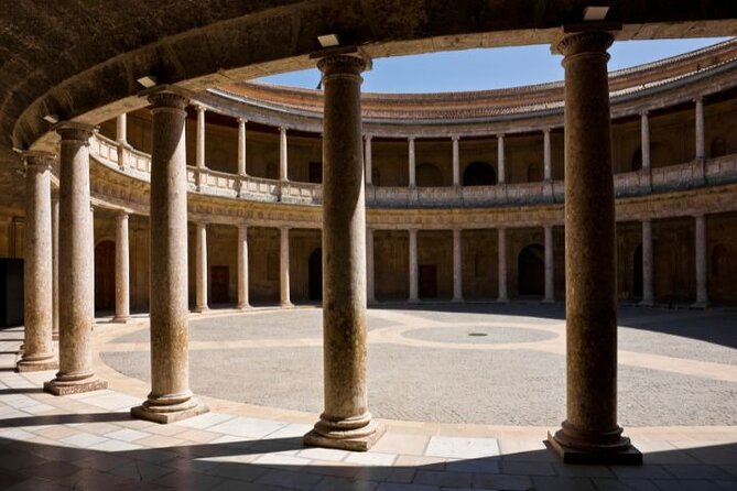 Alhambra: tour with Nasrid Palaces. Admission not included - Meeting up at the Alhambra and how the route flows