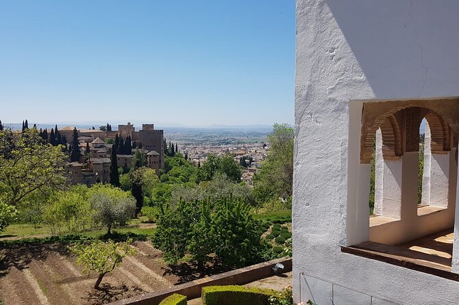 Alhambra Unique Experience: Private visit with official guide - Alcazaba and castle walls: scale hits harder with the right context
