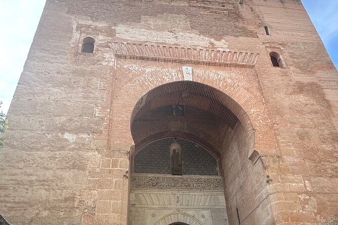Arabic Private tour Alhambra (Not Included Ticket ) - Private group pace: 3 hours, tailored to your questions