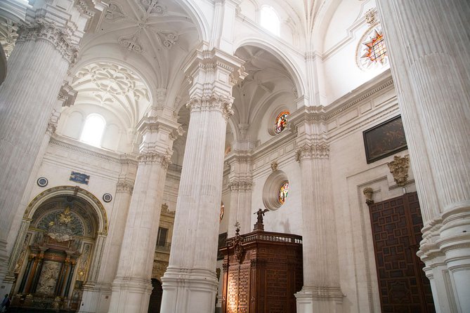Best of Granada guided tour - Plaza de Bib-Rambla: Your Central Start and Finish