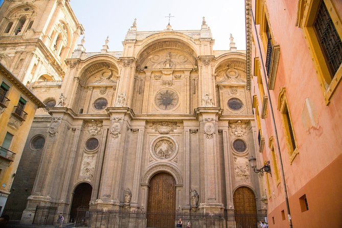 Best of Granada guided tour - Guides, Storytelling, and Why It Makes a Difference