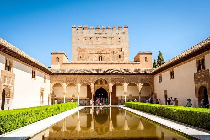 Complete Private Tour of Alhambra with Nasrid Palaces - What you should expect from the official guide