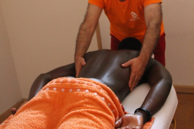 Couple Massage: 1 hour - Location and logistics in Granada, kept simple
