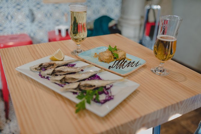 Delicious Granada Food Walk - Stop 3: Extra olive oil tasting, how to taste without overthinking it