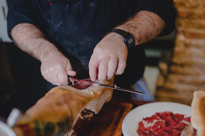 Delicious Granada Food Walk - Stop 4: A hidden local bar for tapas and drinks