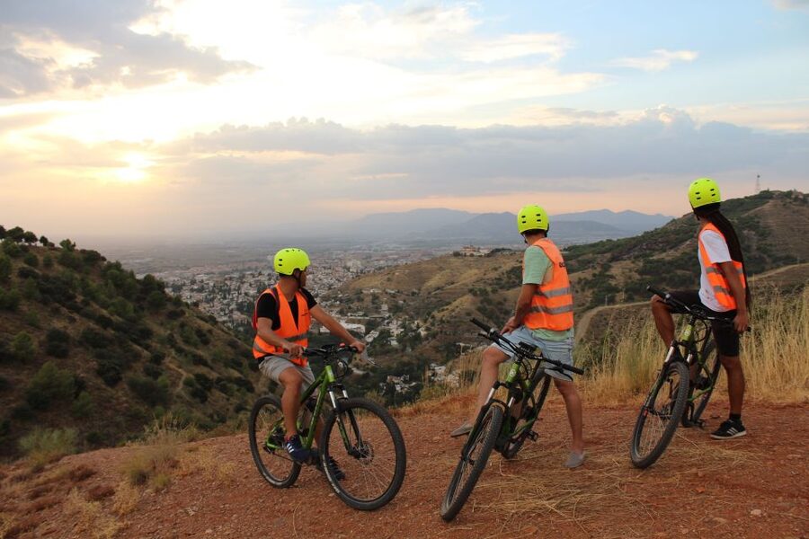 Electric Bike Tour with 2 Options to Explore Granada - Sacromonte and the cave quarter: flamenco in the hillside