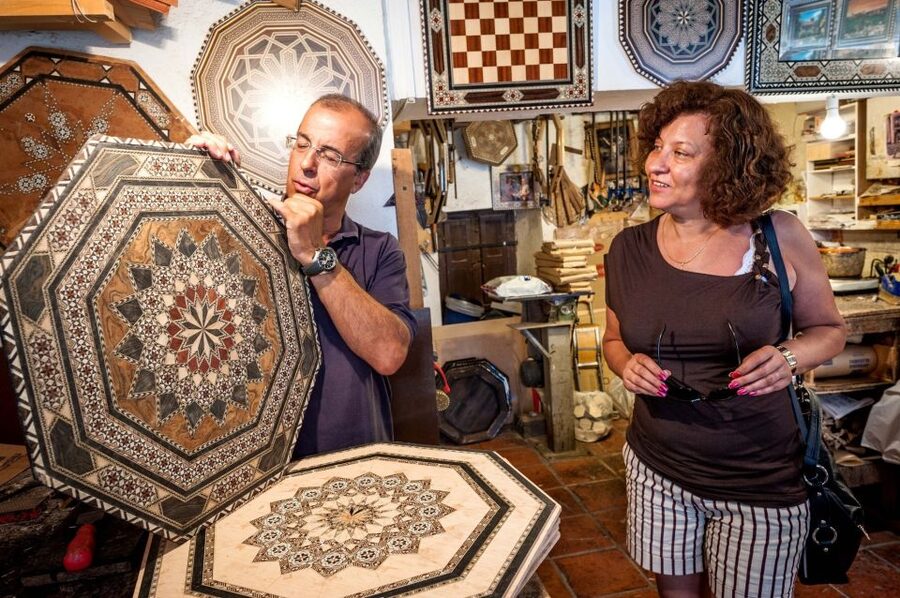 Fast-Track Alhambra & Nasrid Palaces Guided Tour - How long it lasts in real life, and how to plan your day