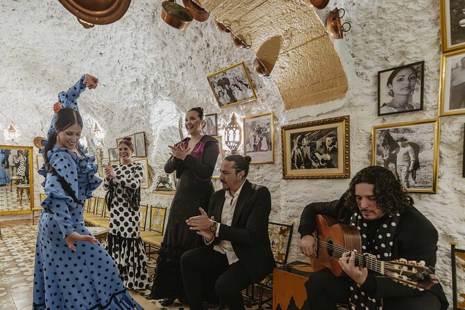 Flamenco show at Cueva Los Amayas, in Sacromonte - Inside the Cave: No Stage, No Public Address, 60 Seats