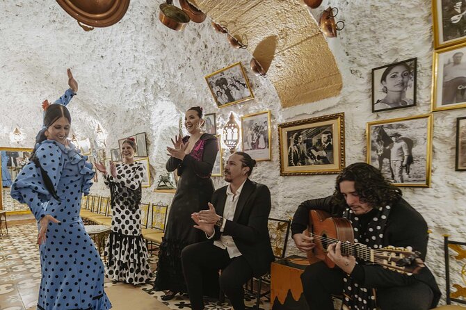 Flamenco show at Cueva Los Amayas, in Sacromonte - Price and Value: What $27 Buys You in Granada
