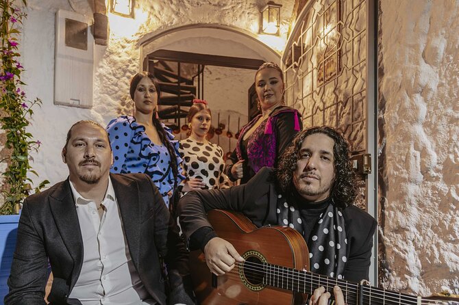 Flamenco show at Cueva Los Amayas, in Sacromonte - Stop 1: Cam. del Sacromonte 57 and the Zambra Setup
