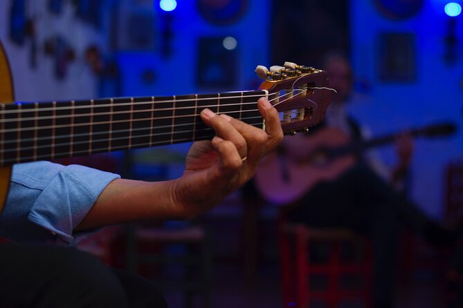 Flamenco Show in the Caves of Sacromonte - The drinks and the small details that shape your comfort
