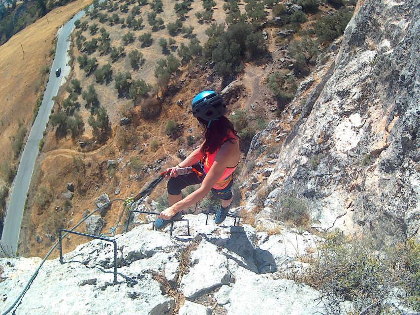 From Granada: 3-Hour Vía Ferrata in Moclín - Granada Pickup, Air-Conditioned Coach, and Getting to the Right Place