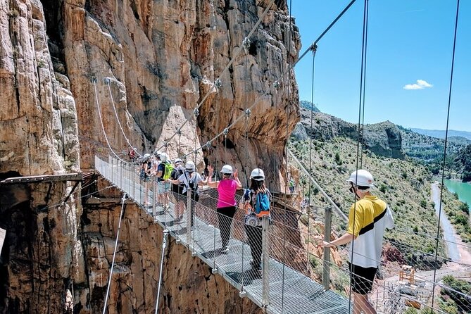 From Granada: Caminito del Rey Tour with Private transportation - Entering the gorge: the views and the feeling of space