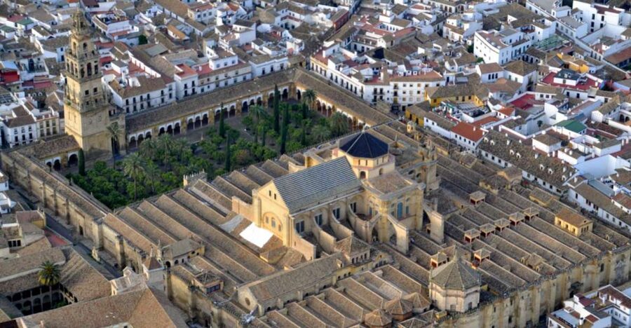 From Granada: Córdoba Day Trip with Mezquita Guided Tour - Value check: is $194 per person worth it?