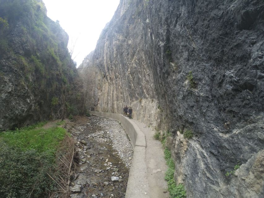 From Granada: Los Cahorros Guided Tour - Waterfalls, small caves, and bathing pools on the route