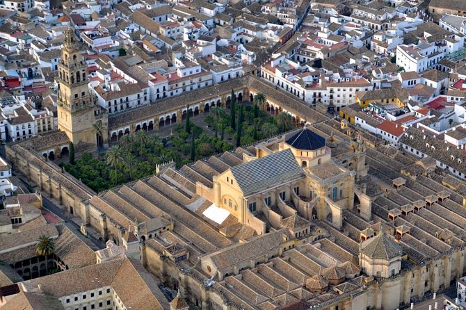 Full-Day Cordoba Tour from Granada: Mezquita Visit Included - Getting started: Granada meeting point and the 9:00 am departure