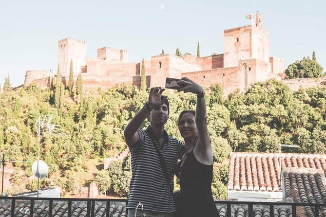 Golden Hour in Granada: Sunset Walking Tour with Play Granada - Quick reasons this sunset walk hits