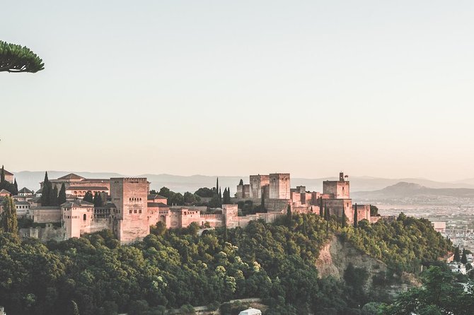 Golden Hour in Granada: Sunset Walking Tour with Play Granada - Albaycin first stop: narrow streets, classic views, and easy immersion