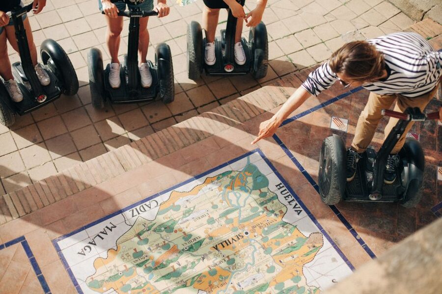 Granada: 1-Hour Panoramic Segway Tour - Getting started at Bar La Trastienda (and not wasting time)