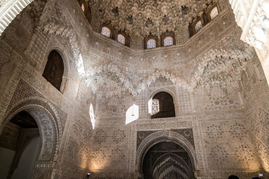 Granada: 3-Hour Alhambra and Generalife Gardens Guided Tour - Price value: is $88 worth it?