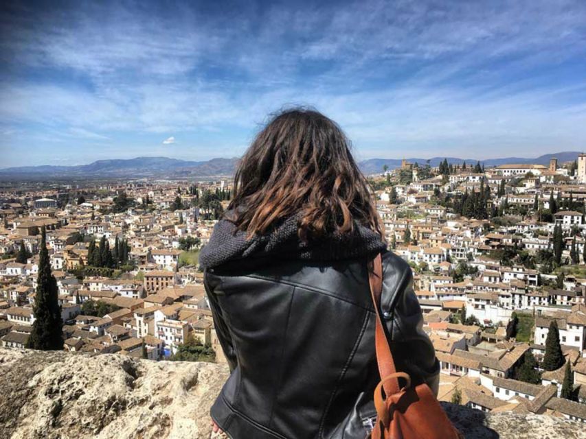 Granada Albaicín: 2.5-Hour Tapas & Drinks Walking Tour - Value check: why $112 can feel fair, or not